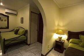Hotel Iguana Verde