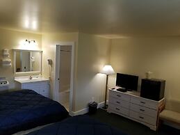 Captain's Quarters Motel