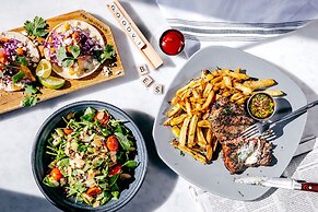 Hilton Garden Inn San Diego Downtown/Bayside