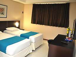 Crystal Plaza Hotel