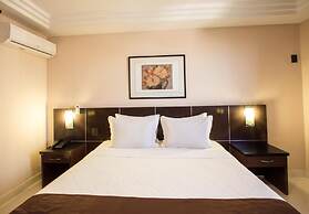 Crystal Plaza Hotel