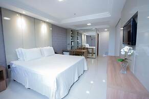 Crystal Plaza Hotel