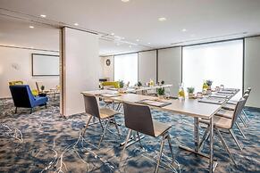 Renaissance Paris Republique Hotel