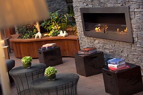 Renaissance Paris Republique Hotel