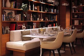 Renaissance Paris Republique Hotel