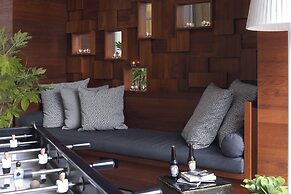 Renaissance Paris Republique Hotel