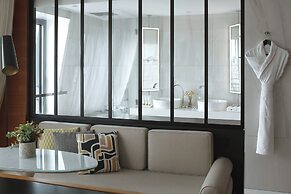 Renaissance Paris Republique Hotel