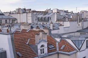 Renaissance Paris Republique Hotel