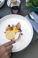 Renaissance Paris Republique Hotel