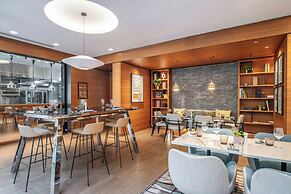 Renaissance Paris Republique Hotel