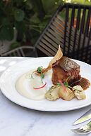 Renaissance Paris Republique Hotel