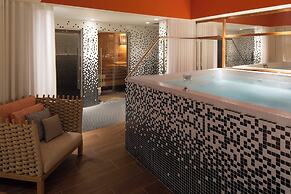 Renaissance Paris Republique Hotel