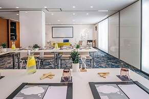 Renaissance Paris Republique Hotel