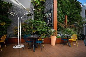 Renaissance Paris Republique Hotel