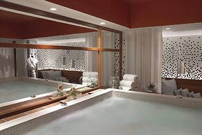 Renaissance Paris Republique Hotel