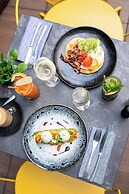 Renaissance Paris Republique Hotel