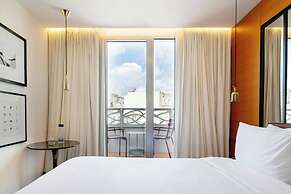 Renaissance Paris Republique Hotel
