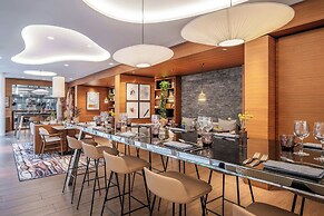 Renaissance Paris Republique Hotel