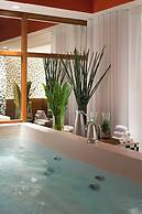 Renaissance Paris Republique Hotel