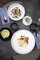 Renaissance Paris Republique Hotel