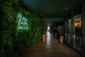 Renaissance Paris Republique Hotel