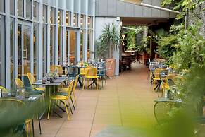 Renaissance Paris Republique Hotel