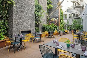 Renaissance Paris Republique Hotel