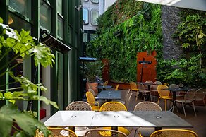 Renaissance Paris Republique Hotel