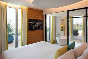 Renaissance Paris Republique Hotel
