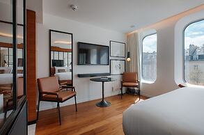 Renaissance Paris Republique Hotel