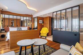 Renaissance Paris Republique Hotel