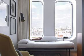 Renaissance Paris Republique Hotel