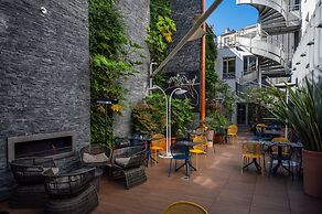 Renaissance Paris Republique Hotel