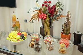 Renaissance Paris Republique Hotel