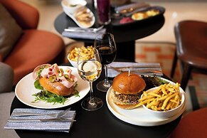 Renaissance Paris Republique Hotel