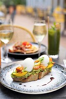 Renaissance Paris Republique Hotel