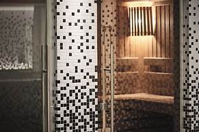 Renaissance Paris Republique Hotel