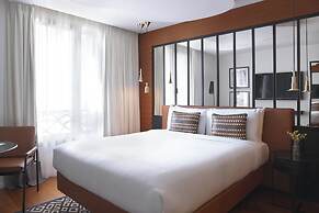 Renaissance Paris Republique Hotel