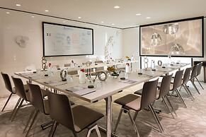 Renaissance Paris Republique Hotel