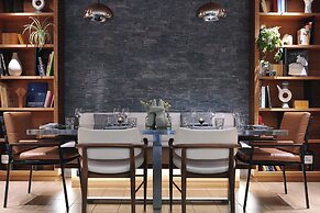 Renaissance Paris Republique Hotel