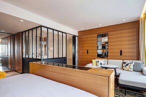 Renaissance Paris Republique Hotel