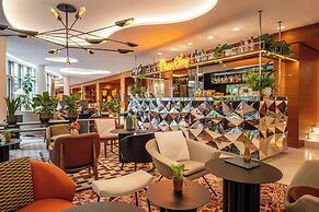 Renaissance Paris Republique Hotel