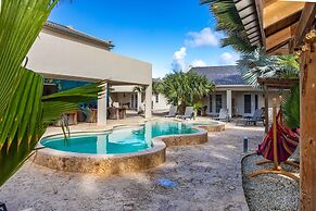 All Seasons Apartments