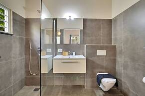 All Seasons Apartments