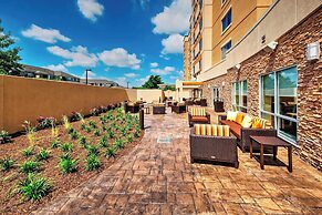 Courtyard Westbury Long Island