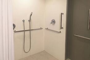 Courtyard Westbury Long Island