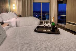 Courtyard Westbury Long Island