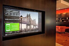 Courtyard Westbury Long Island