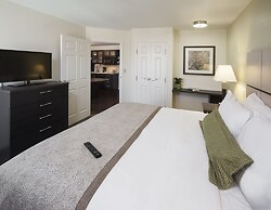 Candlewood Suites Denver North - Thornton, an IHG Hotel