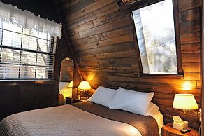 Bear Creek Motel And Cabins